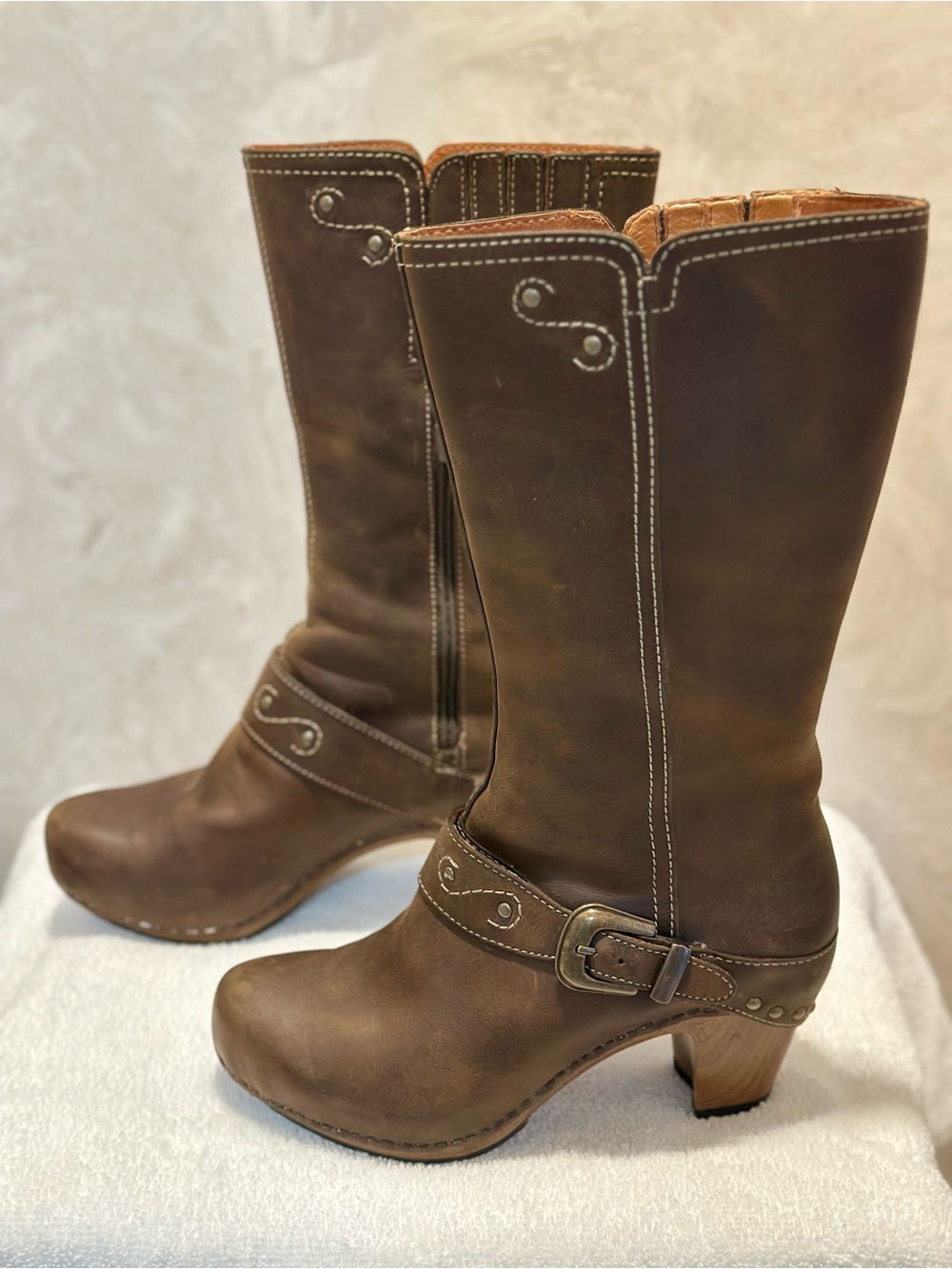 Women's Dansko Rylan Crazy Horse Brown Leather Western Harness Boots Size 38/7.5